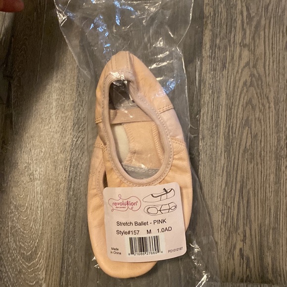 Toddler Ballet 🩰 shoes - Picture 2 of 2